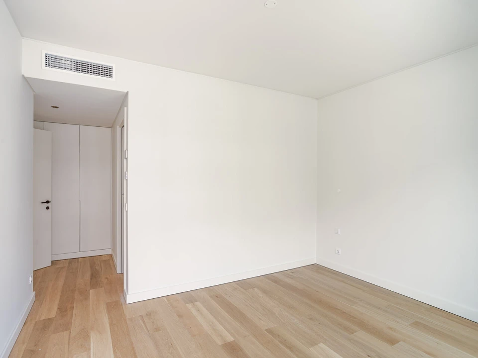 Apartamento T4 para Venda em Alvalade Foto 25