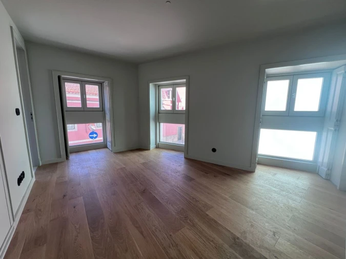 Apartamento T2 para Venda em Campo de Ourique Foto 2