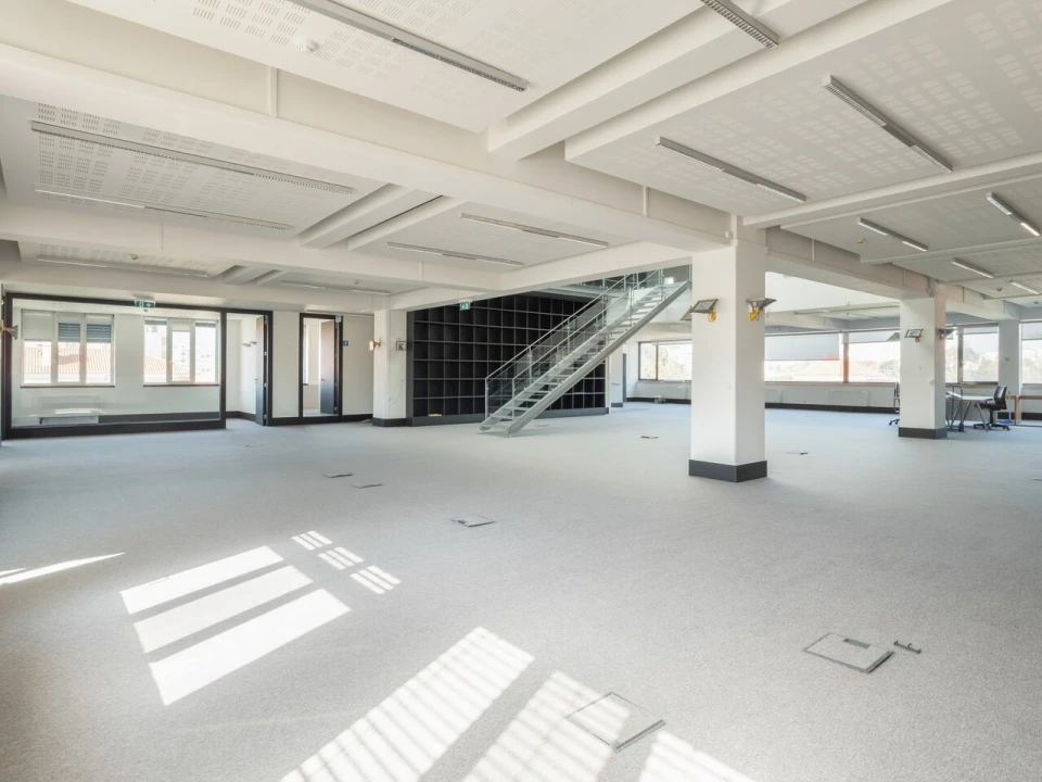 Escritório para Arrendamento em Alvalade Foto 2