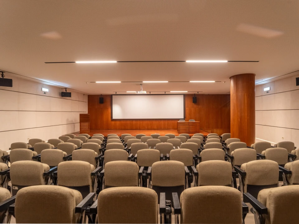 Escritório para Arrendamento em Aldoar, Foz do Douro e Nevogilde Foto 20