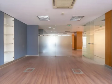 Escritório para Arrendamento em Lordelo do Ouro e Massarelos