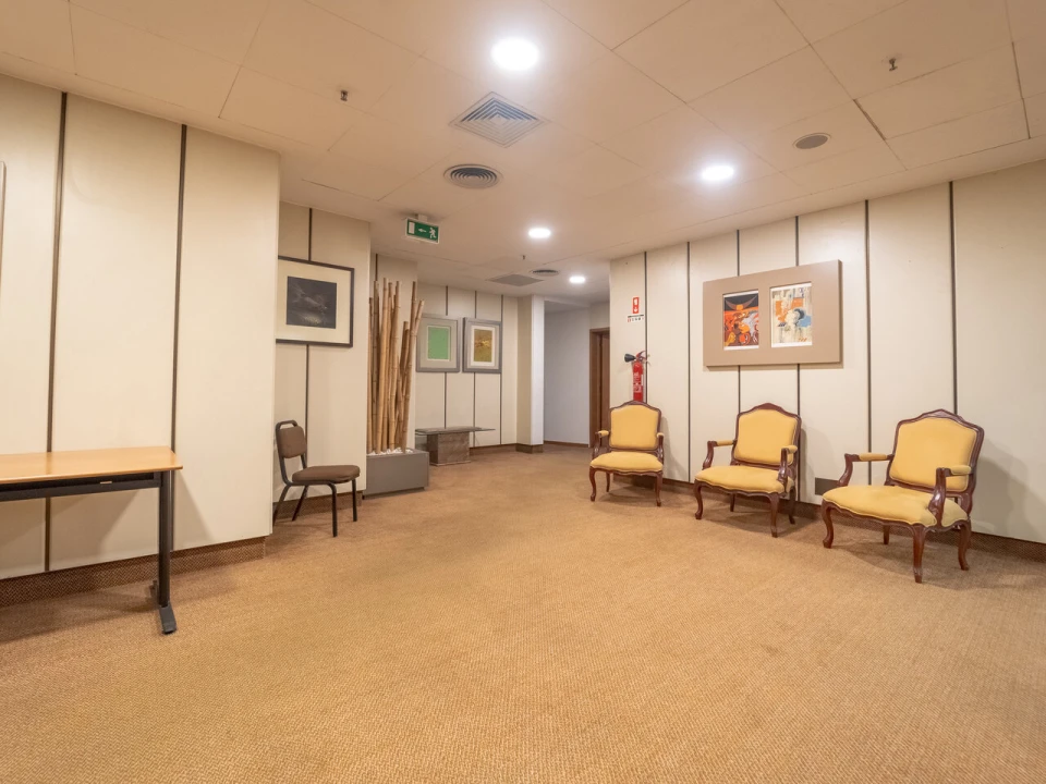 Escritório para Arrendamento em Ramalde Foto 5