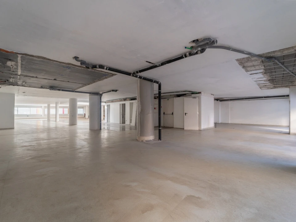 Escritório para Arrendamento em Ramalde Foto 3