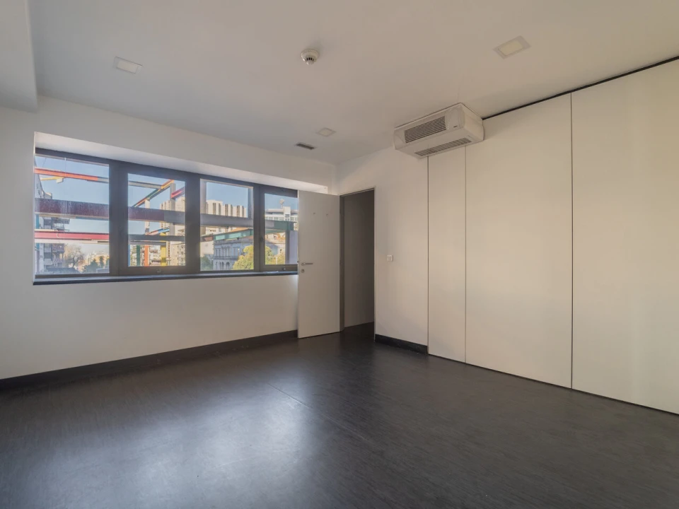 Escritório para Arrendamento em Ramalde Foto 6