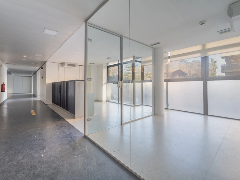 Escritório para Arrendamento em Ramalde Foto 2