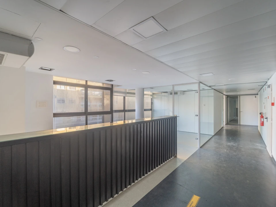 Escritório para Arrendamento em Ramalde Foto 8