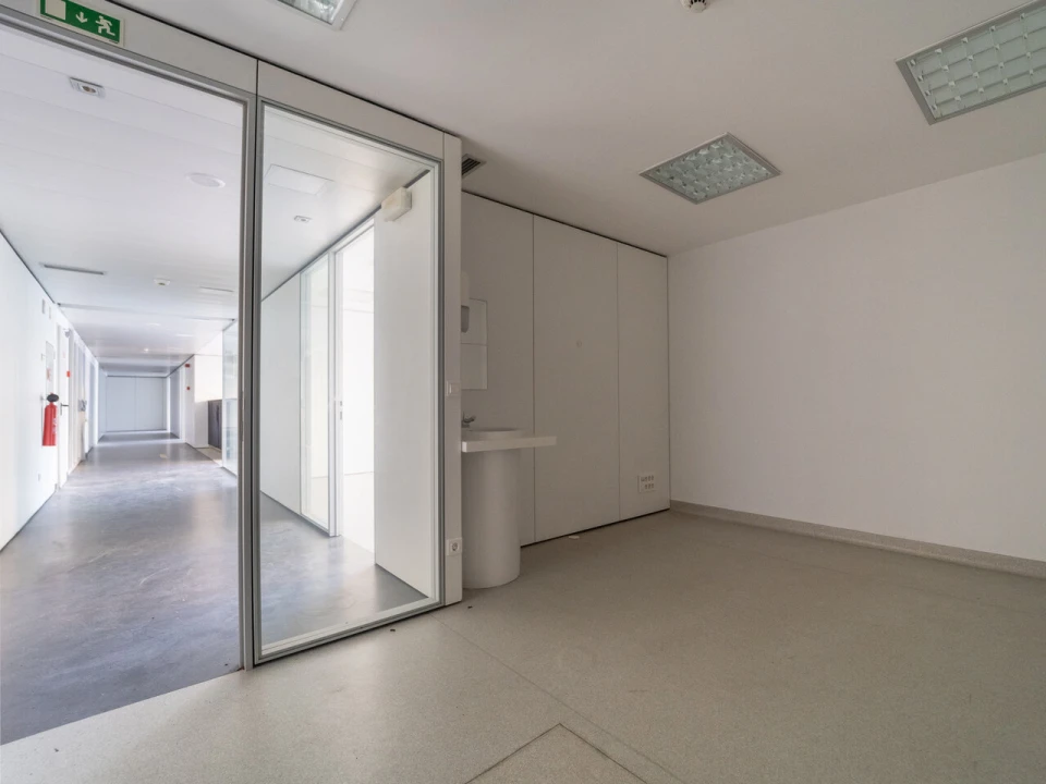 Escritório para Arrendamento em Ramalde Foto 13