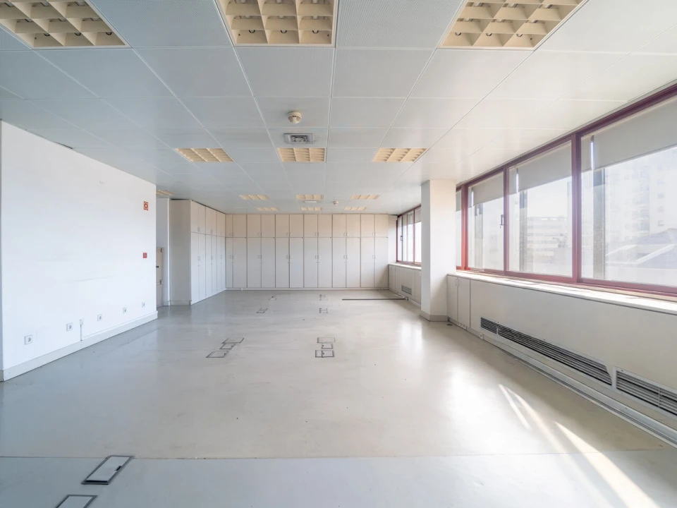 Escritório para Arrendamento em Ramalde Foto 1