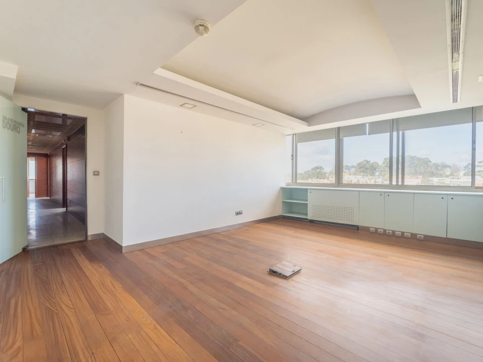 Escritório para Arrendamento em Ramalde Foto 16