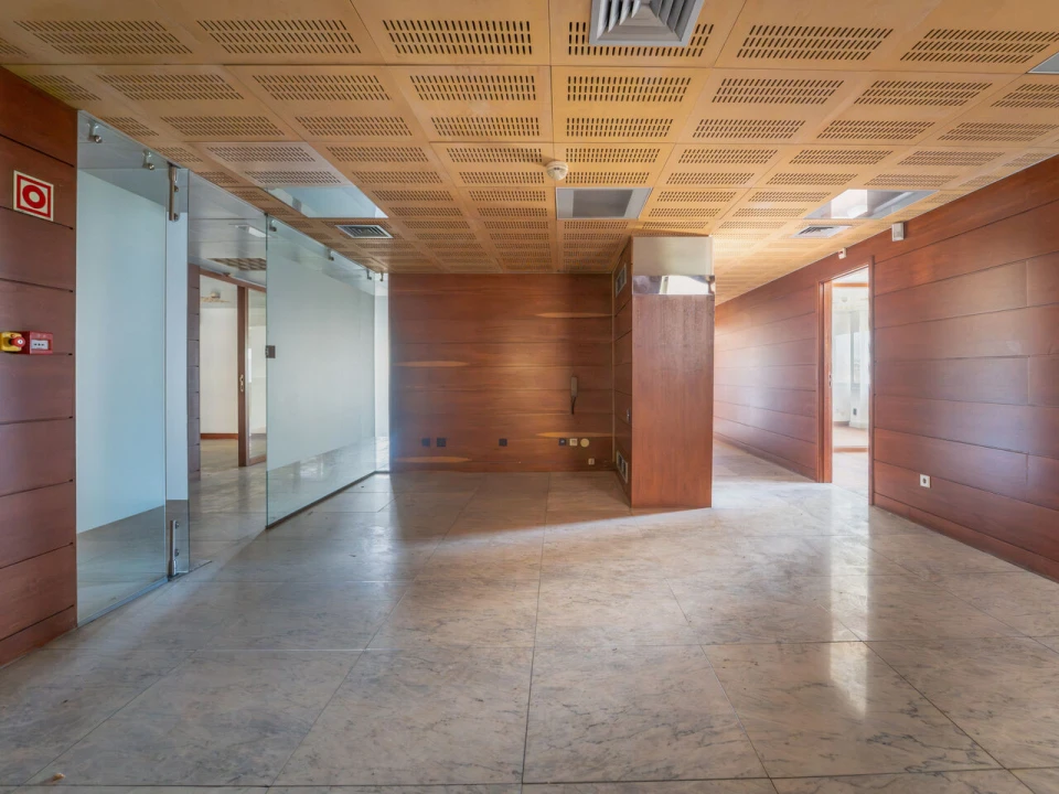 Escritório para Arrendamento em Ramalde Foto 22