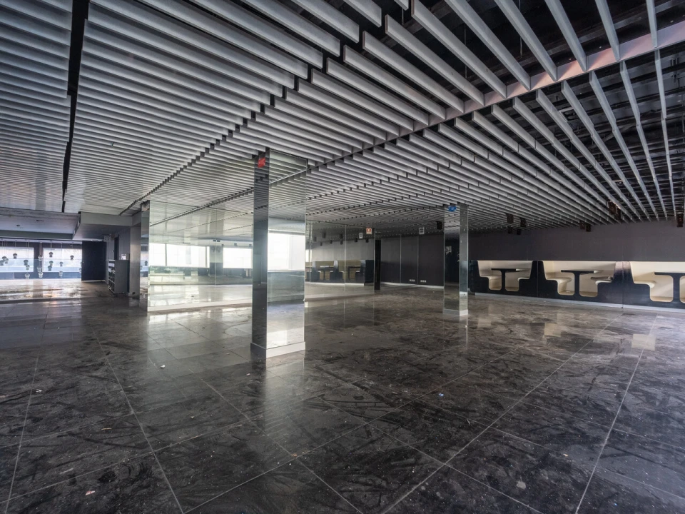 Loja para Arrendamento em Ramalde Foto 16