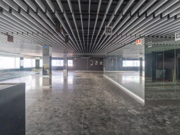 Loja para Arrendamento em Ramalde