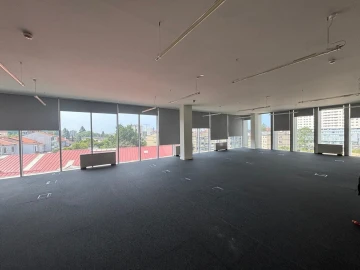 Escritório para Arrendamento em Lordelo do Ouro e Massarelos