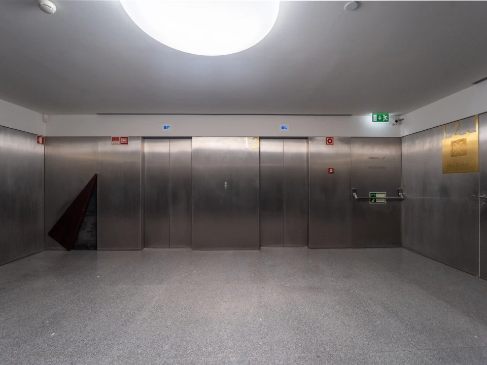 Escritório para Arrendamento em Lordelo do Ouro e Massarelos Foto 18