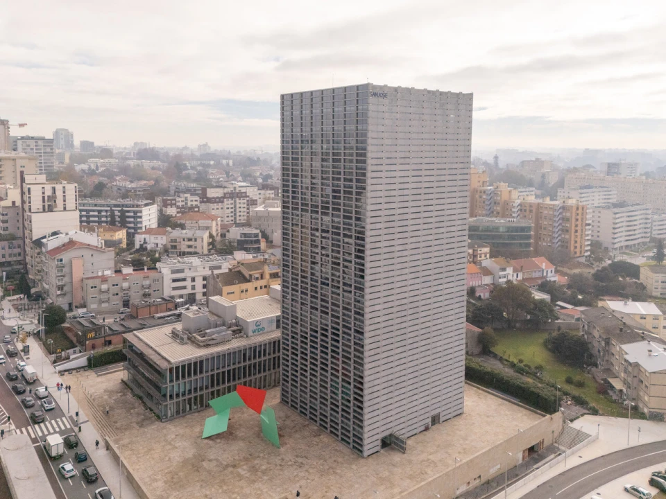 Escritório para Arrendamento em Lordelo do Ouro e Massarelos Foto 1