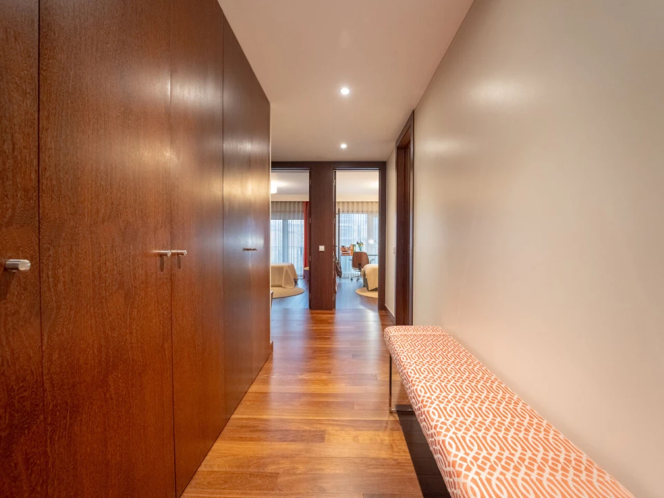 Apartamento T4 para Venda em Santa Marinha e São Pedro da Afurada Foto 7