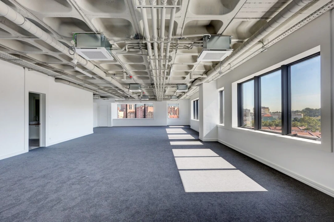 Escritório para Arrendamento em São Domingos de Benfica Foto 4