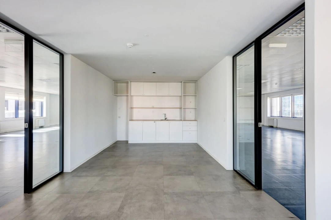 Escritório para Arrendamento em São Domingos de Benfica Foto 18