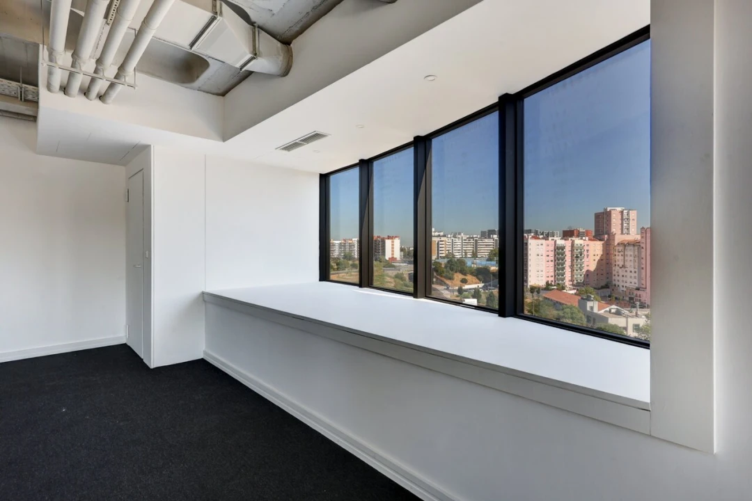 Escritório para Arrendamento em São Domingos de Benfica Foto 7