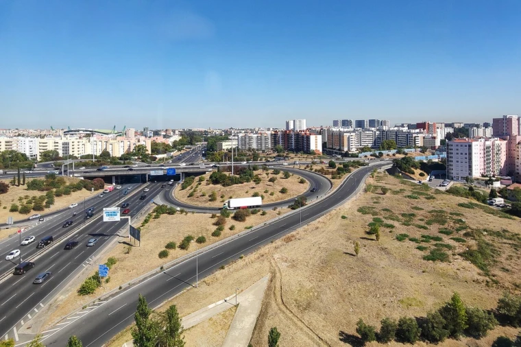 Escritório para Arrendamento em São Domingos de Benfica Foto 23