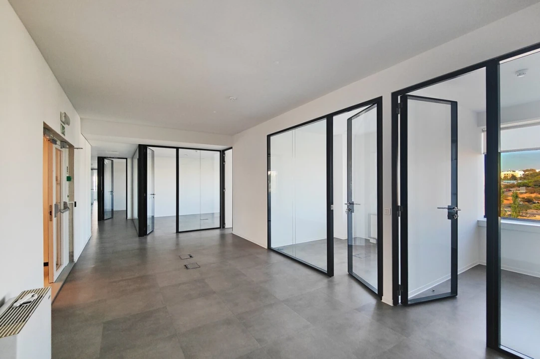 Escritório para Arrendamento em São Domingos de Benfica Foto 20