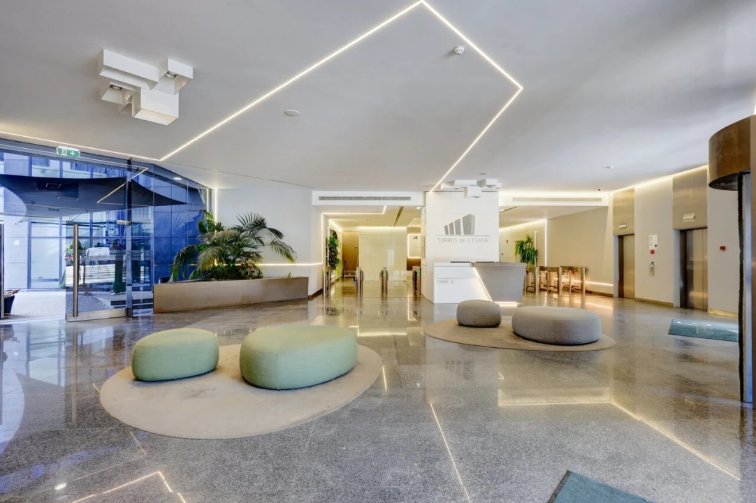 Escritório para Arrendamento em São Domingos de Benfica Foto 24