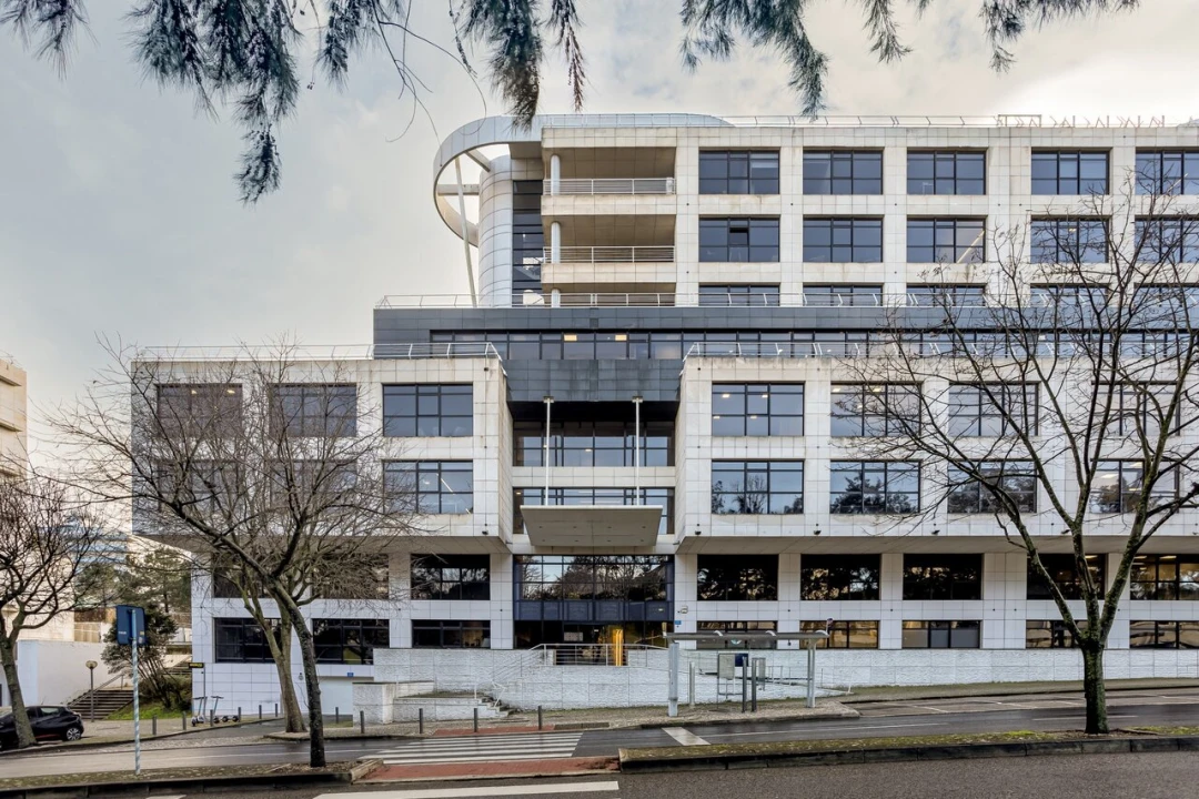 Escritório para Arrendamento em Algés, Linda-A-Velha e Cruz Quebrada-Dafundo Foto 1