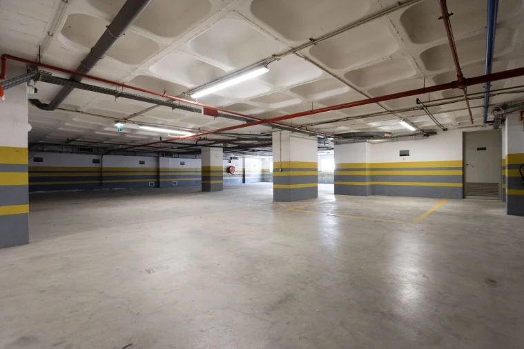 Escritório para Arrendamento em Campolide Foto 15