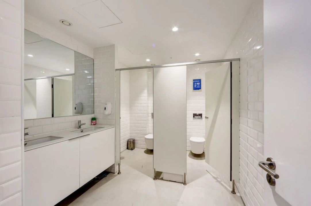 Escritório para Arrendamento em Campolide Foto 4