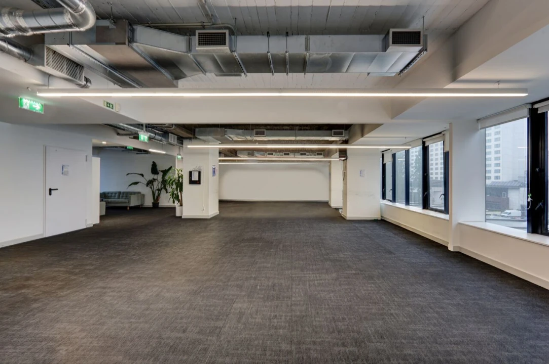 Escritório para Arrendamento em Campolide Foto 3