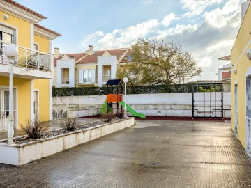 Moradia T4 para Venda em Alcabideche
