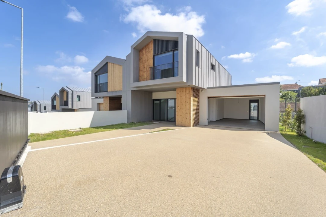 Moradia T4 para Venda em Canidelo Foto 24