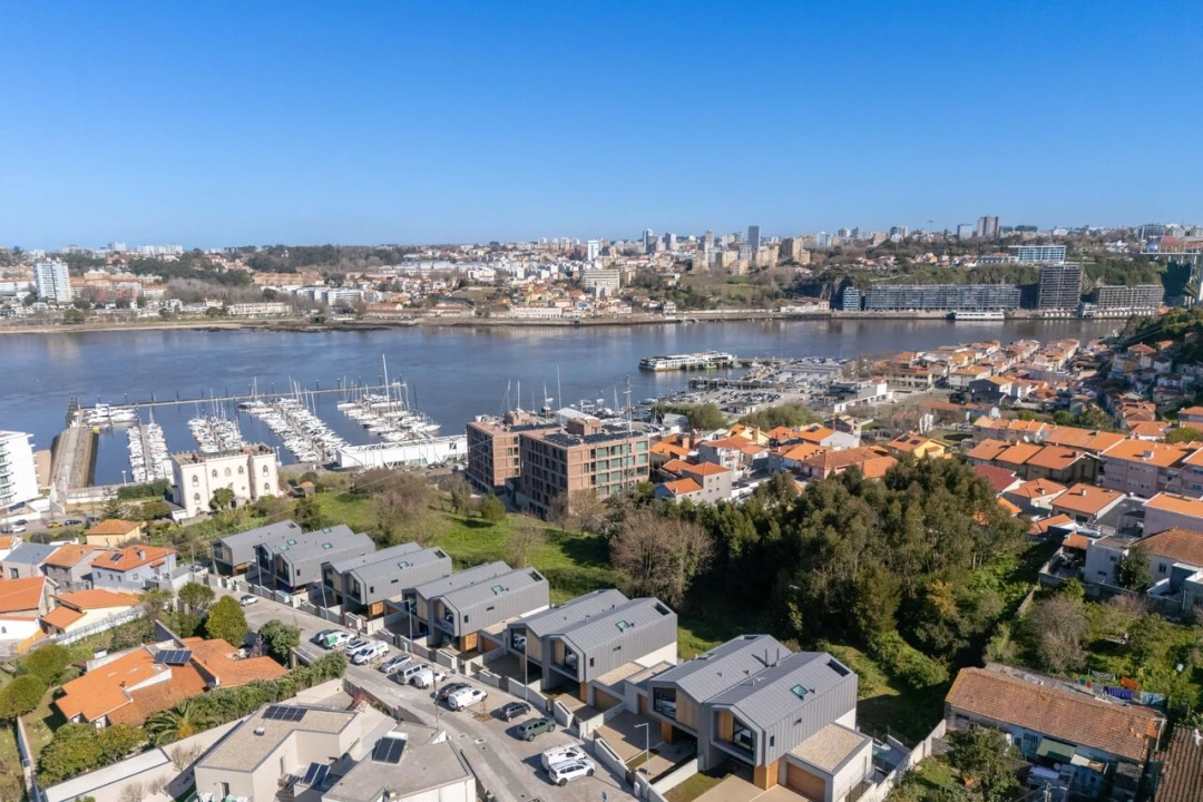 Moradia T5 para Venda em Canidelo Foto 39