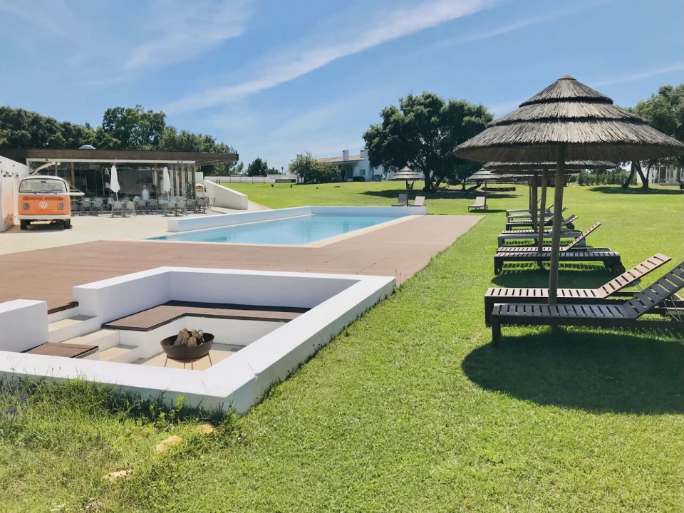 Negócio para Venda em São Teotónio Foto 2