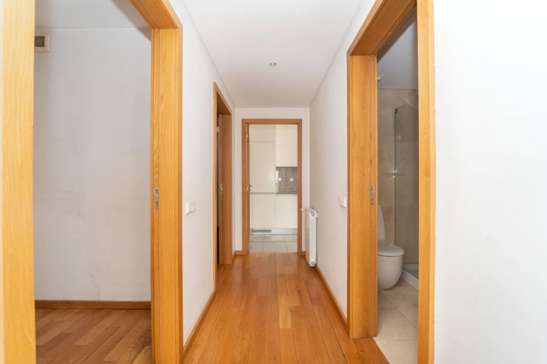 Apartamento T4 para Venda em Matosinhos e Leça da Palmeira Foto 8