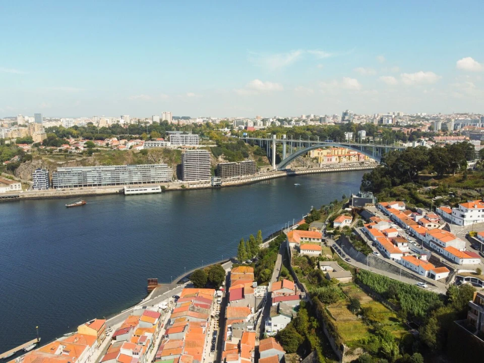 Moradia T6 para Venda em Santa Marinha e São Pedro da Afurada Foto 12