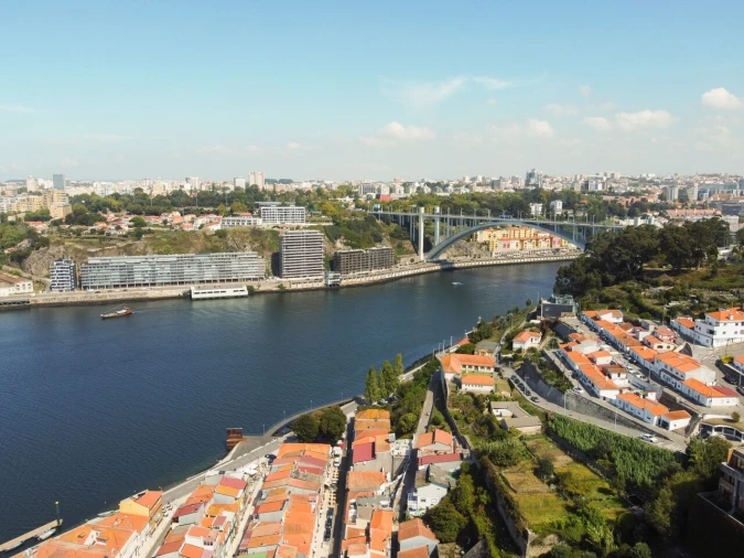 Moradia T6 para Venda em Santa Marinha e São Pedro da Afurada Foto 12