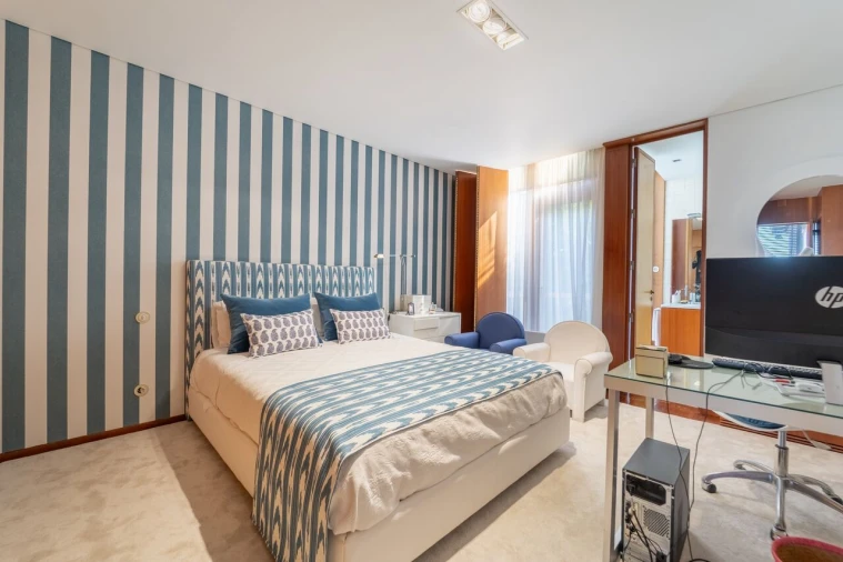 Moradia T6 para Venda em Santa Marinha e São Pedro da Afurada Foto 36