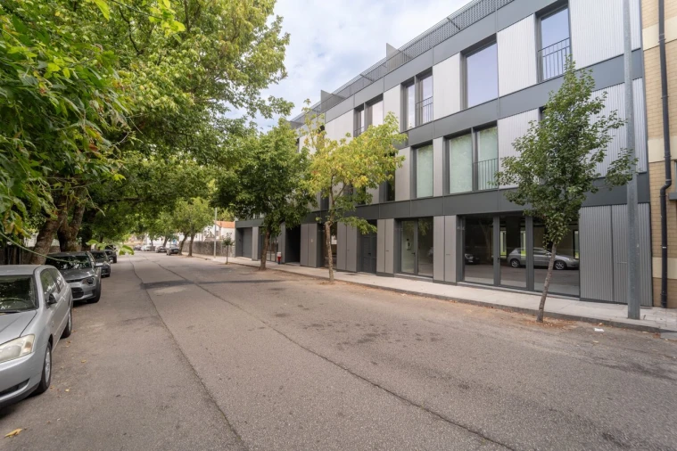 Loja para Arrendamento em São Mamede de Infesta e Senhora da Hora Foto 2