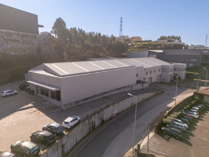 Armazém para Venda em Rebordosa Foto 9