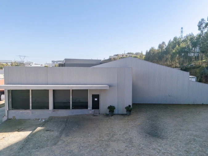 Armazém para Venda em Rebordosa Foto 17