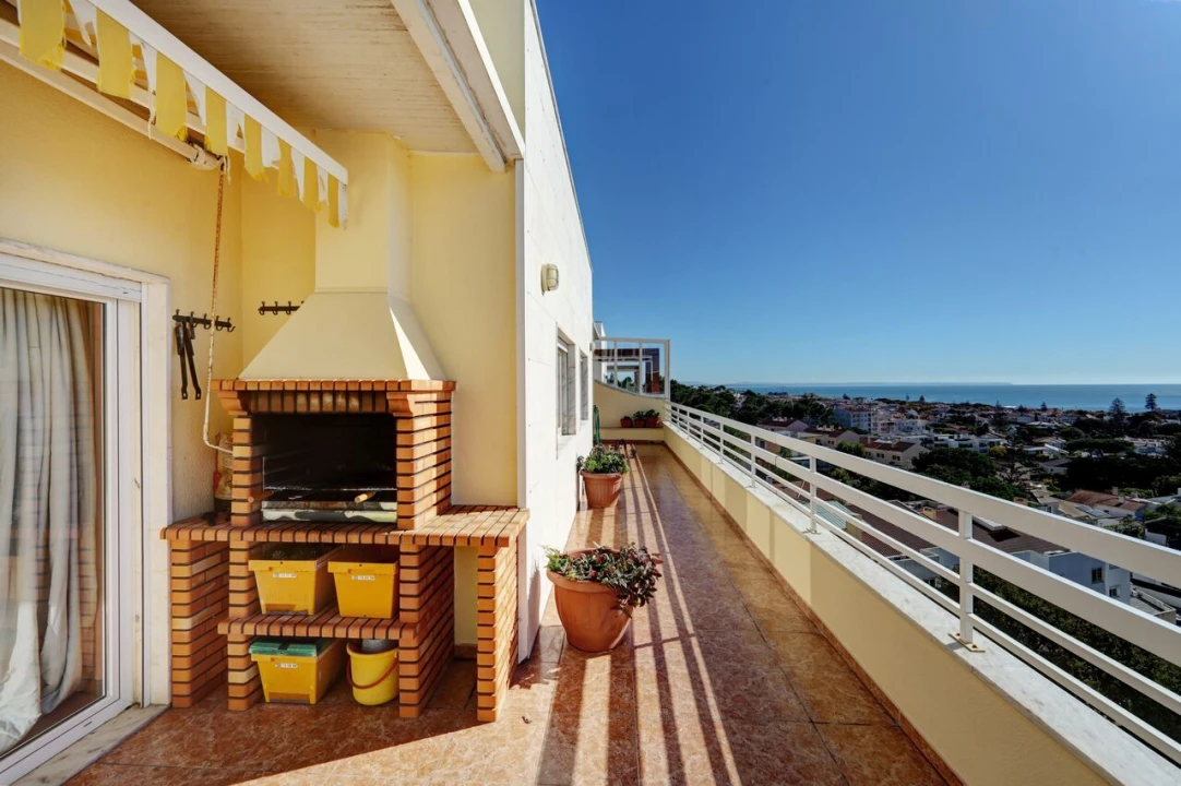 Apartamento T5 para Venda em Carcavelos e Parede Foto 28