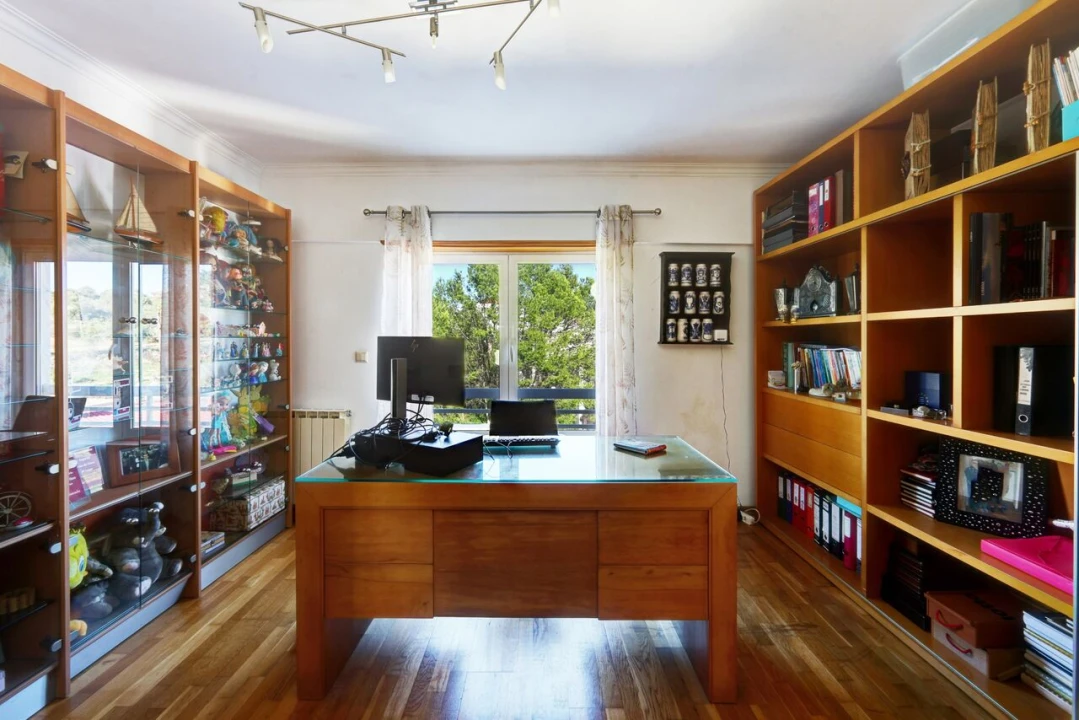 Apartamento T5 para Venda em Carcavelos e Parede Foto 18