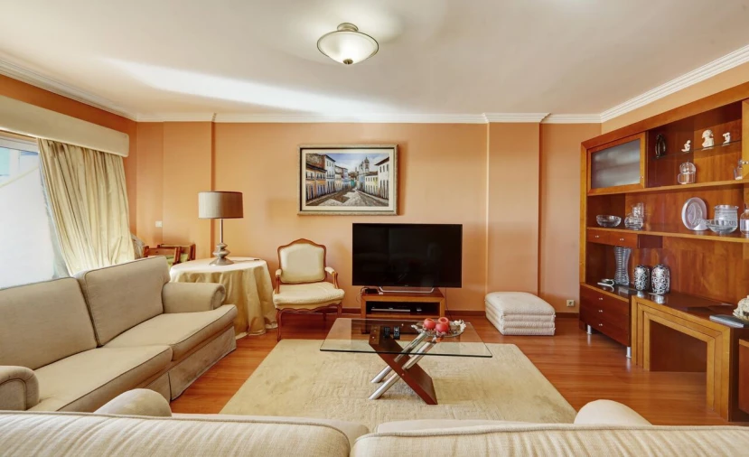 Apartamento T5 para Venda em Carcavelos e Parede Foto 11