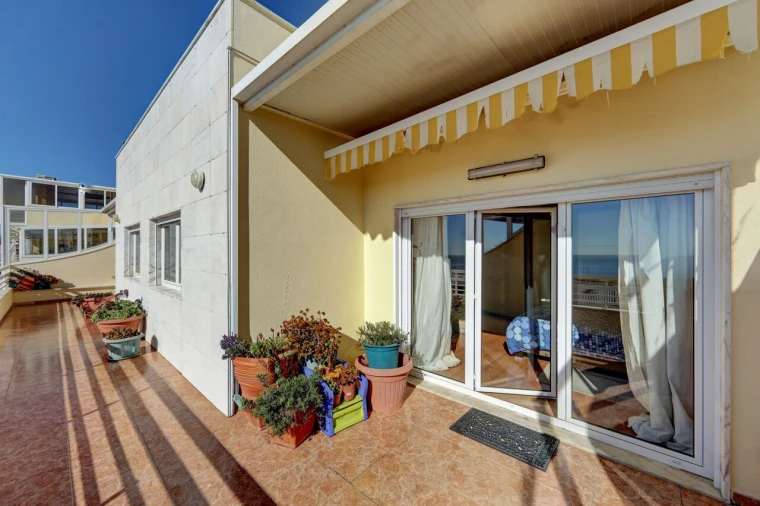 Apartamento T5 para Venda em Carcavelos e Parede Foto 29