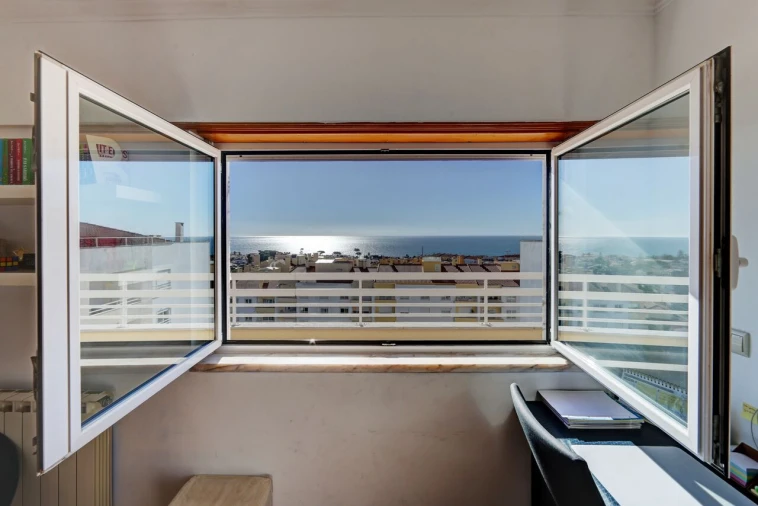 Apartamento T5 para Venda em Carcavelos e Parede Foto 36