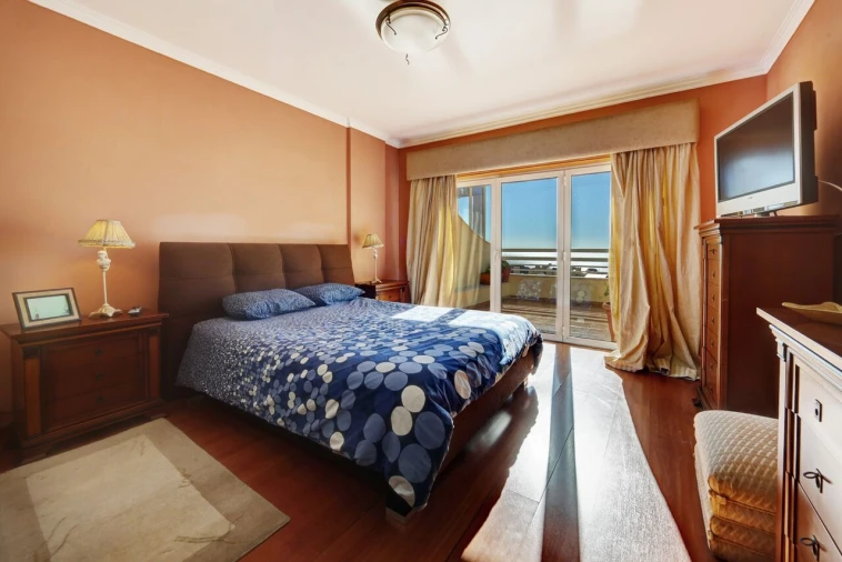 Apartamento T5 para Venda em Carcavelos e Parede Foto 7