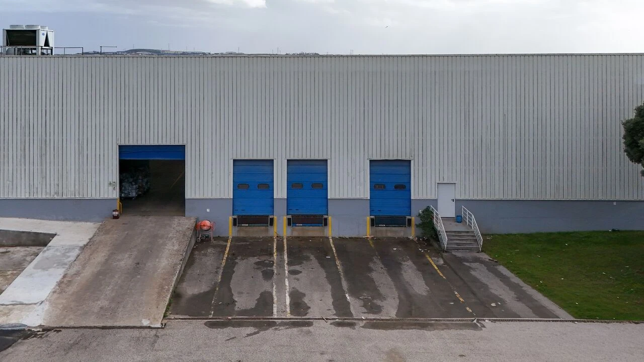 Armazém para Arrendamento em Rio de Mouro Foto 15