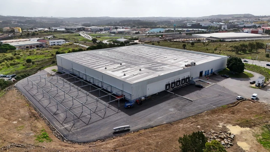 Armazém para Arrendamento em Rio de Mouro Foto 19