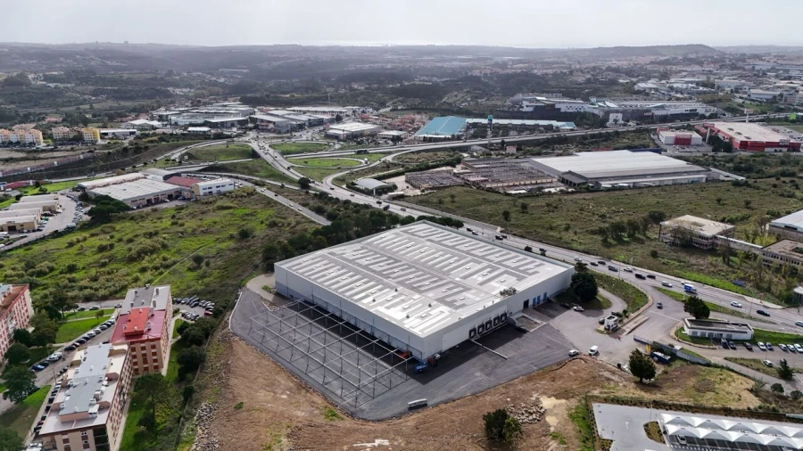 Armazém para Arrendamento em Rio de Mouro Foto 20